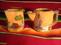 Mexican vintage pottery and ceramics, a teapot and creamer set from Tlaquepaque, c. 1930-40. Main photo of the set.