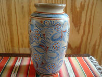 Mexican vintage pottery and ceramics, a lovely burnished pottery vase with intricate and wonderful artwork, Tonala or San Pedro Tlaquepaque, c. 1930's. Main photo of the vase.