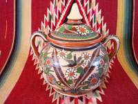 Mexican vintage pottery and ceramics, a lovely petatillo (background with straw-like hatchwork design) lidded jar, signed by the artist Jose Bernabe, on the bottom, c. 1960's. Main photo of the lidded jar.