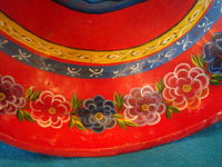 BS-9: Mexican vintage folk art, a wonderful drinking bowl formed from a gourd and beautifully decorated, Olinala, Guerrero, c. 1940's.Closeup photo showing the decorations on the border edges of the vessel.