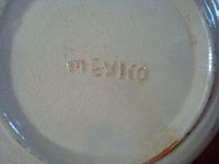 Mexican vintage pottery and ceramics, two very beautiful plates with a white background and wonderful blue artwork decoration, Tlaquepaque, c. 1930-40's. Photo showing the mark on the back side of one plate.