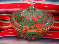 Mexican vintage pottery and ceramics, a fantasia-ware lidded casserole with beautiful and fanciful hand-painted decorations, Tonala or Tlaquepaque, Jalisco, c. 1940's. Main photo of the fantasia lidded bowl.
