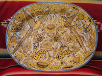 Mexican vintage pottery and ceramics, a beautiful fantasia-ware (fantasia) platter with highly imaginative decoration, Tlaquepaque, Jalisco, c. 1920-30's. Main photo of the fantasia platter.