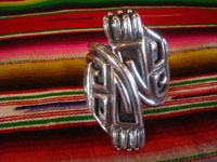 Mexican vintage sterling silver jewelry, and Taxco vintage silver jewelry, a beautiful Taxco silver cuff-style bracelet with excellent silverwork and beautiful design, Taxco, c. 1940. Another frontal view of the Taxco silver jewelry cuff bracelet.