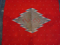 Mexican vintage textiles and Saltillo-style serapes (sarapes), a very beautiful Saltillo-style serape with a wonderful center medallion, c. 1940's. Closeup photo of the center medallion of the serape.