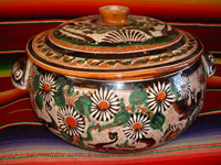 Mexican vintage pottery and folk art, a lovely petatillo casserole with lid, Tonala, Jalisco, c. 1950-60, by famed artist Jose Bernabe. The casserole features wonderful and very intricate floral and zoomorphic figures. Another photo of the entire casserole with lid.