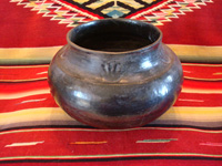 Native American Indian antique pottery, a beautiful Santa Clara/San Juan Pueblo black pot with a bear-claw design near the top, c. 1890's. Main photo.