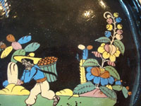 Mexican vintage pottery and folk art, a wonderful oval blackware charger with handles, Tlaquepaque, Jalisco, c. 1920-30's. This is an incredible piece of vintage Mexican pottery and a true treasure for the discerning collector! Another closeup of the central scene.