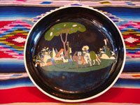 Mexican vintage pottery and ceramics, a black-ware bowl with a tri-pod base, Tlaquepaque, Jalisco, c. 1930's. The bowl has a very graceful and beautiful form, and the artwork on the bowl is very sharp and intricate. Main photo of the Tlaquepaque pottery bowl.