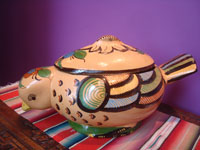 Mexican vintage pottery and ceramics, a very beautiful lidded pottery casserole dish in the shape of a lovely dove, Tonala or San Pedro Tlaquepaque, c. 1940's. Main photo of the casserole.