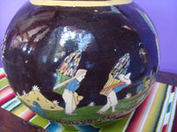 Mexican vintage pottery and ceramics, a lovely blackware Tlaquepaque pottery tecomate with fabulous artwork, Tonala or San Pedro Tlaquepaque, Jalisco, c. 1930's. Another side showing two Mexican paisanos.