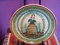 Mexican pottery and ceramics, a wonderful pottery plate by the famous Gorky Gonzalez, Guanajuato, c. 1950's. Main photo showing the entire front of the plate.