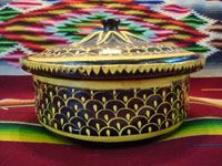 Mexican vintage pottery and ceramics, a very unique lidded casserole with a dark brown/black field and very fine decorative painting, Tlaquepaque, Jalisco, c. 1930's. View from the side of the casserole.