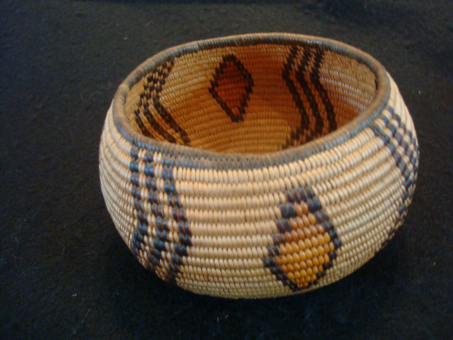 Native American Indian Baskets at Pocas Cosas Mexican and Native American Indian Arts and Antiques