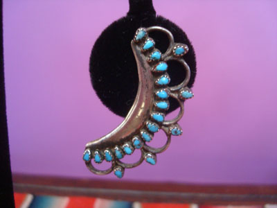 Native American Indian sterling silver jewelry, and Zuni vintage silver jewelry, a beautiful pair of dangling petite point earring, Zuni Pueblo, New Mexico, c. 1940's. The silverwork is exceptional, and the lapidary work is stunning! Closeup photo of one Zuni petite point earring.