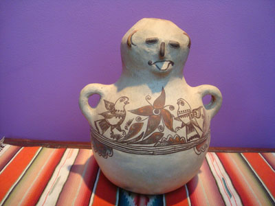 Mexican vintage pottery and ceramics, and Mexican vintage folk art, a wonderful pottery effigy jar with lovely floral and zoomorphic decorations, very likey from the village of Toliman or Amalyatepec, Guerrero, c. 1940's.